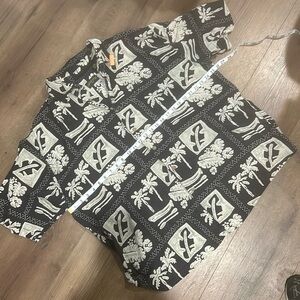 Shaver Lake Vintage !! 100 percent Silk ! Dress shirt ! XL